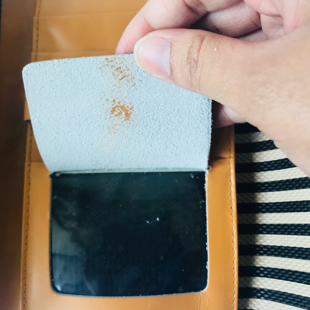 Fendi Woman’s wallet Black & Tan Stripes - Picture 4 of 8